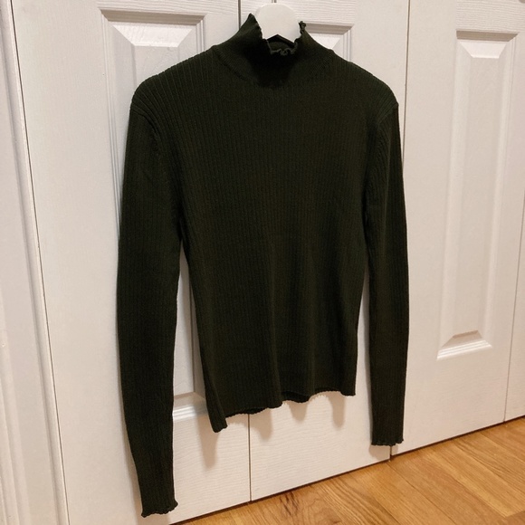 Zara Khaki turtleneck sweater - Picture 2 of 8